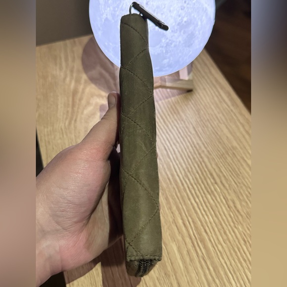 ❤️PRADA NYLON ZIPPY WALLET❤️ - Picture 7 of 14